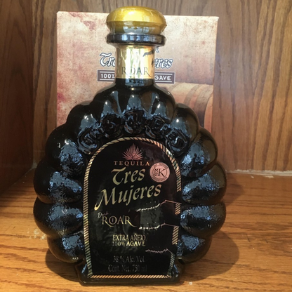 Tequila Extra Añejo Dark "Roar" Premium, Reserva Especial, Edición Limitada